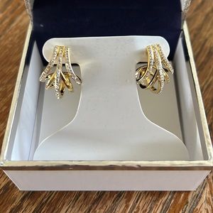 Gold earrings with rhinestones